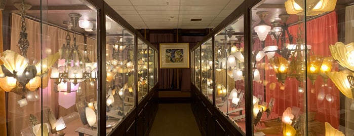 Kelly Art Deco Light Museum is one of Port Townsend/Sequim/Port Angeles, Washington.