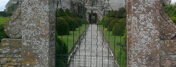 Lytes Cary Manor (National Trust) is one of Lugares favoritos de Elliott.