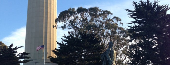 Coit Tower is one of SF Holiday.