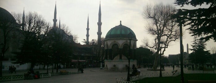 Sultanahmet Meydanı is one of สถานที่ที่ Aylinche ถูกใจ.