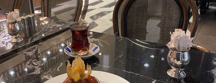 Şekerci Cafer Erol Galataport is one of Aylinche'nin Beğendiği Mekanlar.