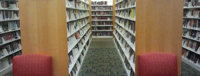 Eva Perry Regional Library is one of Tempat yang Disukai Allicat22.