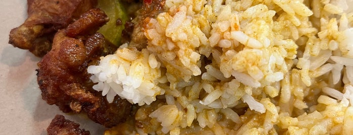 Nasi kak Wook Pantai Dalam is one of Lunch Spots.
