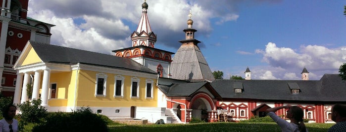 Саввино-Сторожевский монастырь is one of Звенигород.