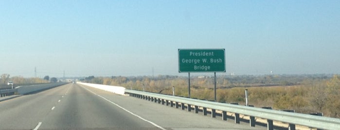 President George W Bush Bridge is one of Lugares favoritos de Devin.