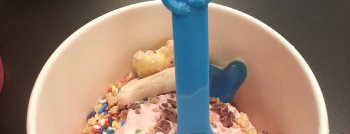 Just Peachy Frozen Yogurt is one of Posti che sono piaciuti a Enrique.