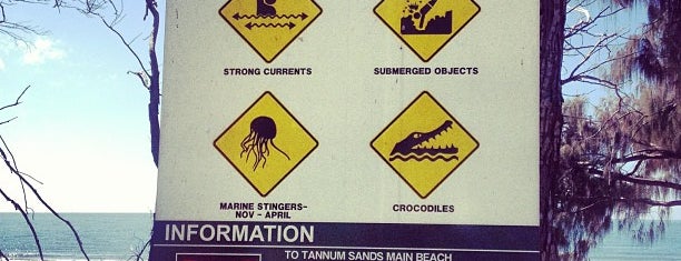 Tannum Sands Beach is one of Julia 님이 좋아한 장소.