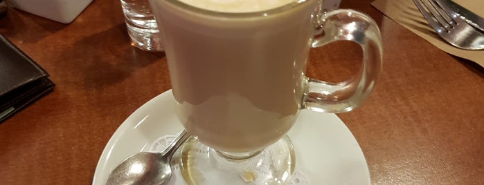 Café Marliz is one of Pal' paladars.