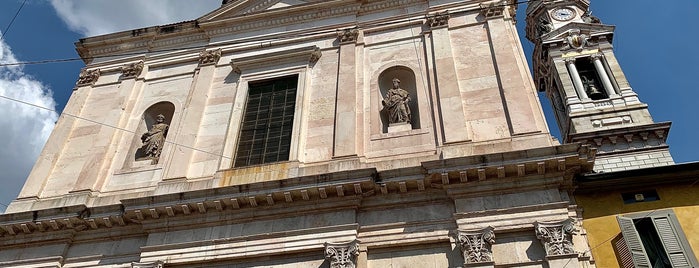 Basilica di Sant’Alessandro in Colonna is one of Lugares favoritos de Andrea.