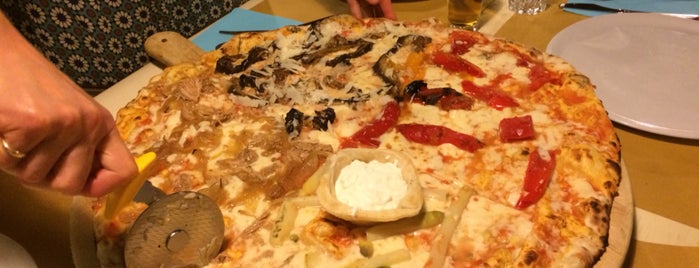 Pizzeria La Pace is one of Mangiare in Veneto.