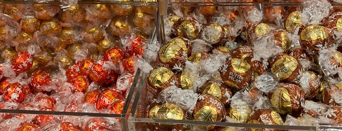 Lindt Chocolate Shop is one of Shopping joy.