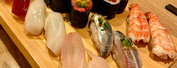 Tsukiji Tama Sushi is one of Tokyo Gourmet 東京グルメ.