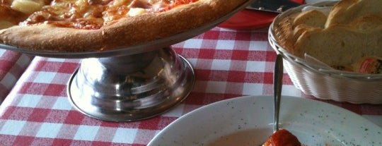 Zappi's Italian Eatery - Pasta, Pizza and Subs is one of Tempat yang Disukai Megan.