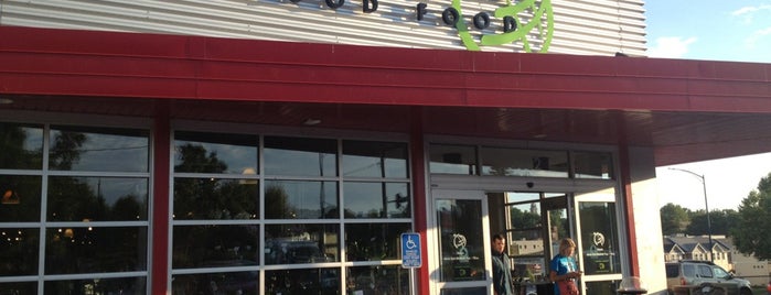 Gateway Market & Cafe is one of Des Moines vegan.