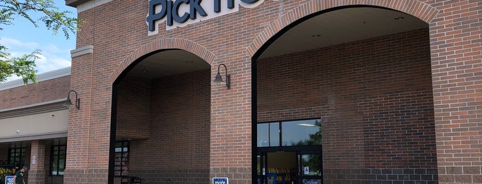 Pick 'n Save is one of grocery store.