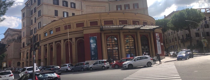 Teatro Palladium is one of teatros urbanismo.