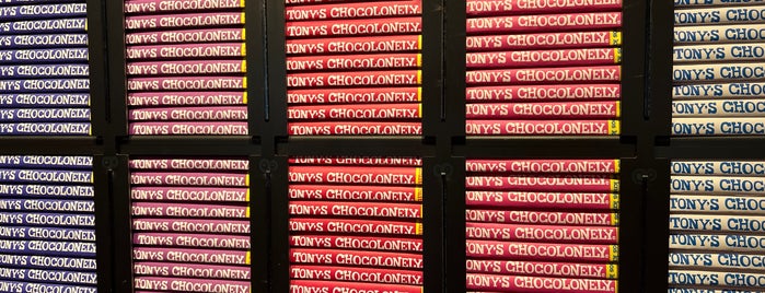 Tony's Chocolonely Store is one of APさんのお気に入りスポット.