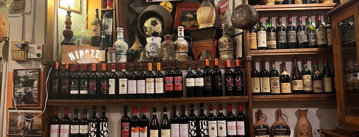 Fiaschetteria Nuvoli is one of Florence - Bar/winebar.