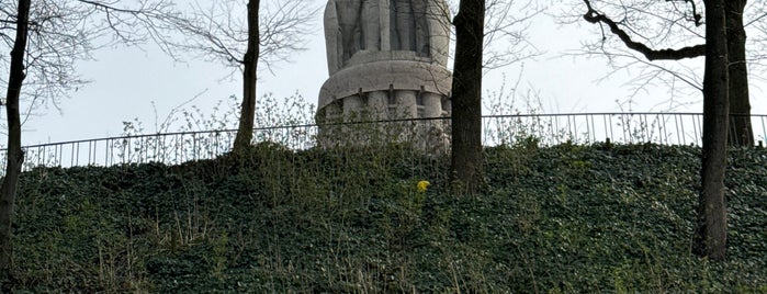 Bismarck-Denkmal is one of Stef Hamburg.