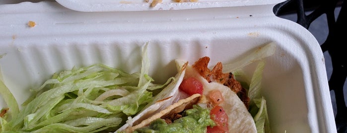 Publico Urban Taqueria is one of Hard Shell Crunchy Tacos SF Bay Area.