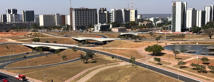Mercure Brasília Líder is one of Locais curtidos por Eric.