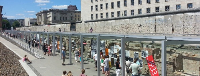 Baudenkmal Berliner Mauer | Berlin Wall Monument is one of Berlin - The Capital - Peter's Fav's.