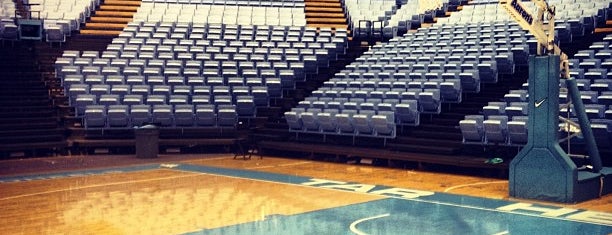 Dean E. Smith Center is one of Lauren'in Beğendiği Mekanlar.