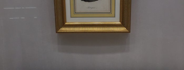 Breguet is one of Posti che sono piaciuti a Vincent.