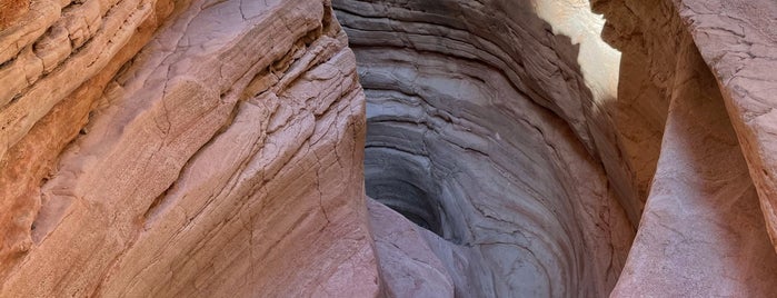 Anniversary Narrows slot canyon hike is one of Good Hikes around Las Vegas.