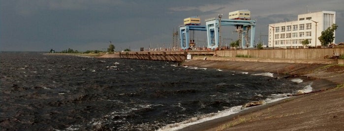 Канівська ГЕС is one of Tempat yang Disukai Андрей.