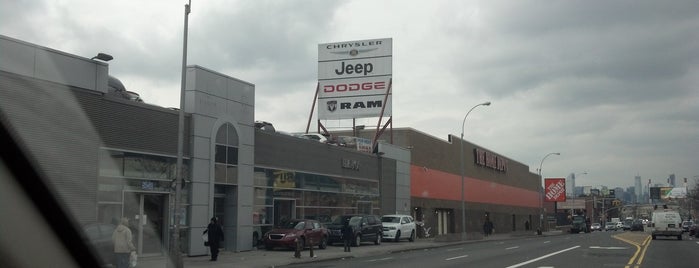 Major World Chrysler Dodge Jeep RAM is one of Awesome Car Dealers.