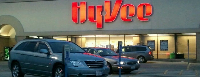 Hy-Vee is one of Lieux qui ont plu à Ray.