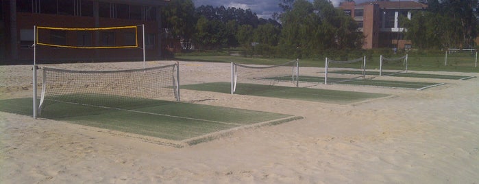 Canchas de Fútbol Tenis is one of Campus Universidad de La Sabana.