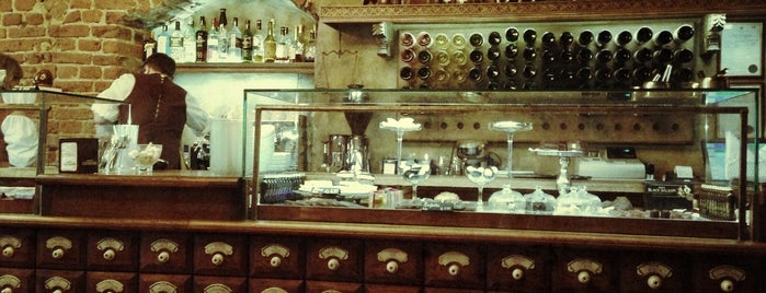 Black Magic Bar is one of Lieux sauvegardés par Galina.