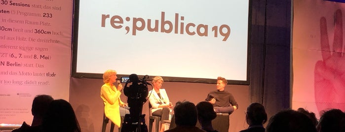 Stage 3 | re:publica is one of Lieux qui ont plu à Michelle.