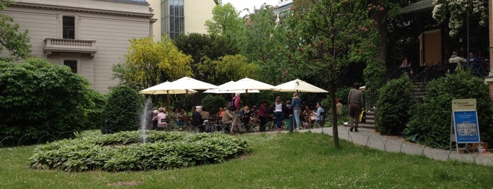 Café Restaurant Wintergarten is one of Berlin.