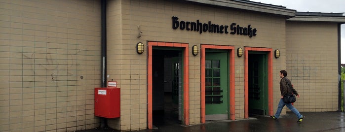 S Bornholmer Straße is one of Train Stations in Berlin.