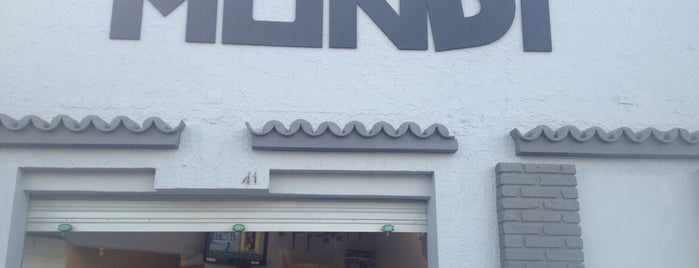 Mundi Skate Shop is one of Orte, die Max gefallen.