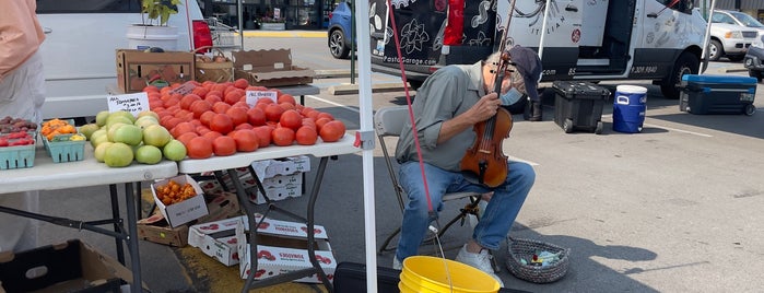 Lexington Farmers Market - Southland is one of Farmers Markets.