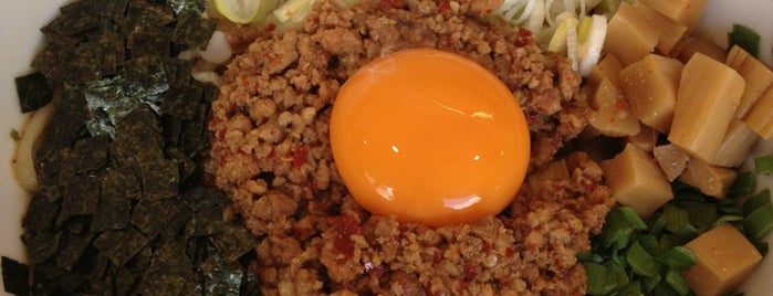 麺や マルショウ 豊中本店 is one of Lieux sauvegardés par Yongsuk.