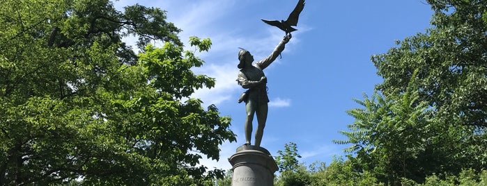 The Falconer is one of Central Park🗽.