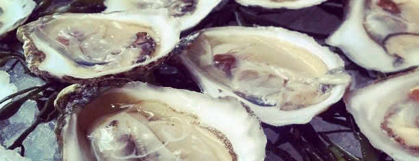 Les Zygomates Wine Bar Bistro is one of $1 oysters.
