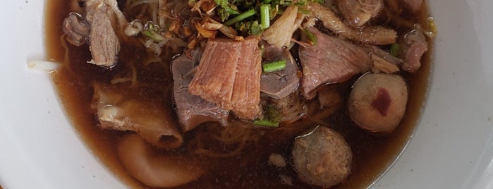 แซ่บแตกซิก is one of Beef Noodles.bkk.