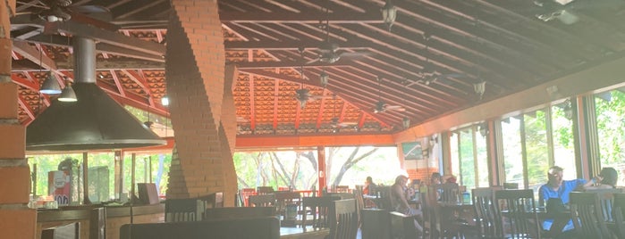 Monteverde Restaurante is one of Tempat yang Disukai Eyleen.