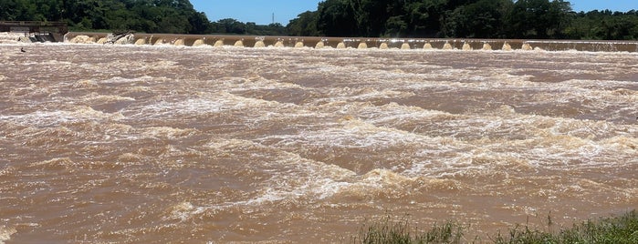 Cachoeira de Emas is one of Pimenta's.