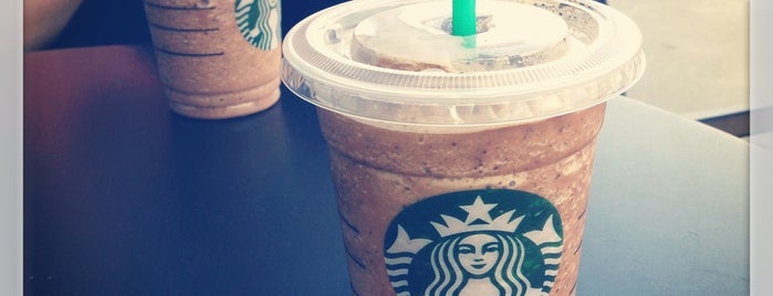 Starbucks is one of Locais curtidos por Stephanie.