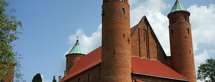 kościół obronny św. Rocha i Jana Chrzciciela is one of ワルシャワ.