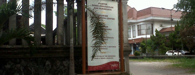 Dinas Pariwisata & Kebudayaan Surakarta is one of Soothing Place.