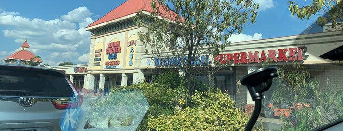 Asian Corner Mall is one of Kimmie's Saved Places.