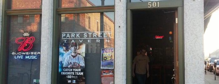 Park Street Tavern is one of Tempat yang Disukai Bill.